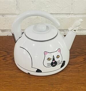 Rarer Vintage Kamenstein White Cat Kettle Teapot Tail Handle Bird Whistle